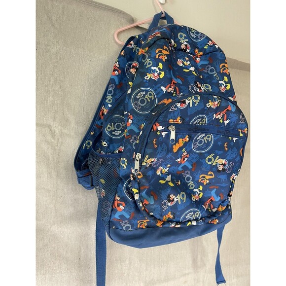 Walt Disney World 2019 Mickey & Friends 4 Park Icons Backpack - Picture 3 of 5